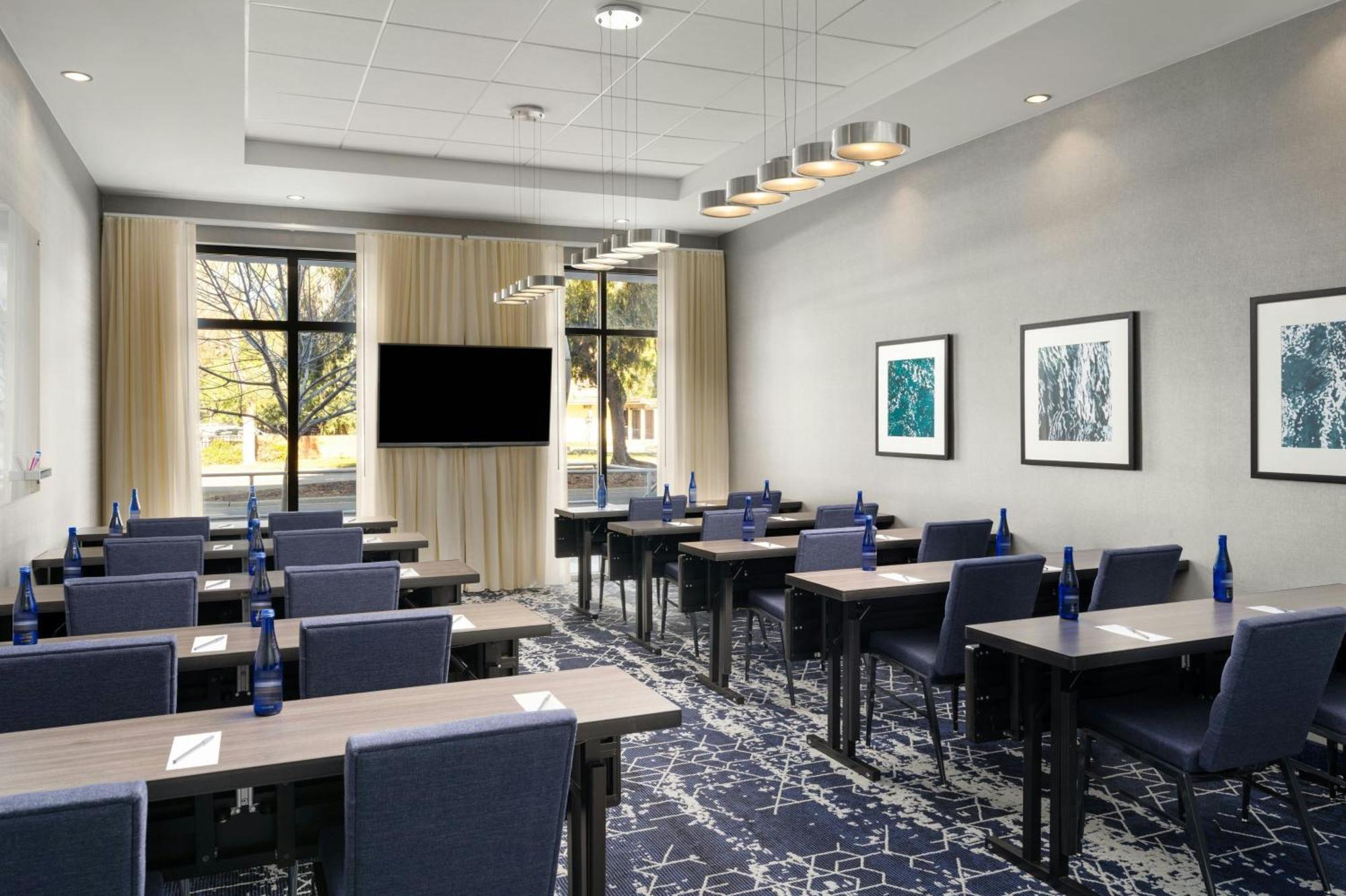 Courtyard By Marriott Sunnyvale Silicon Valley Extérieur photo