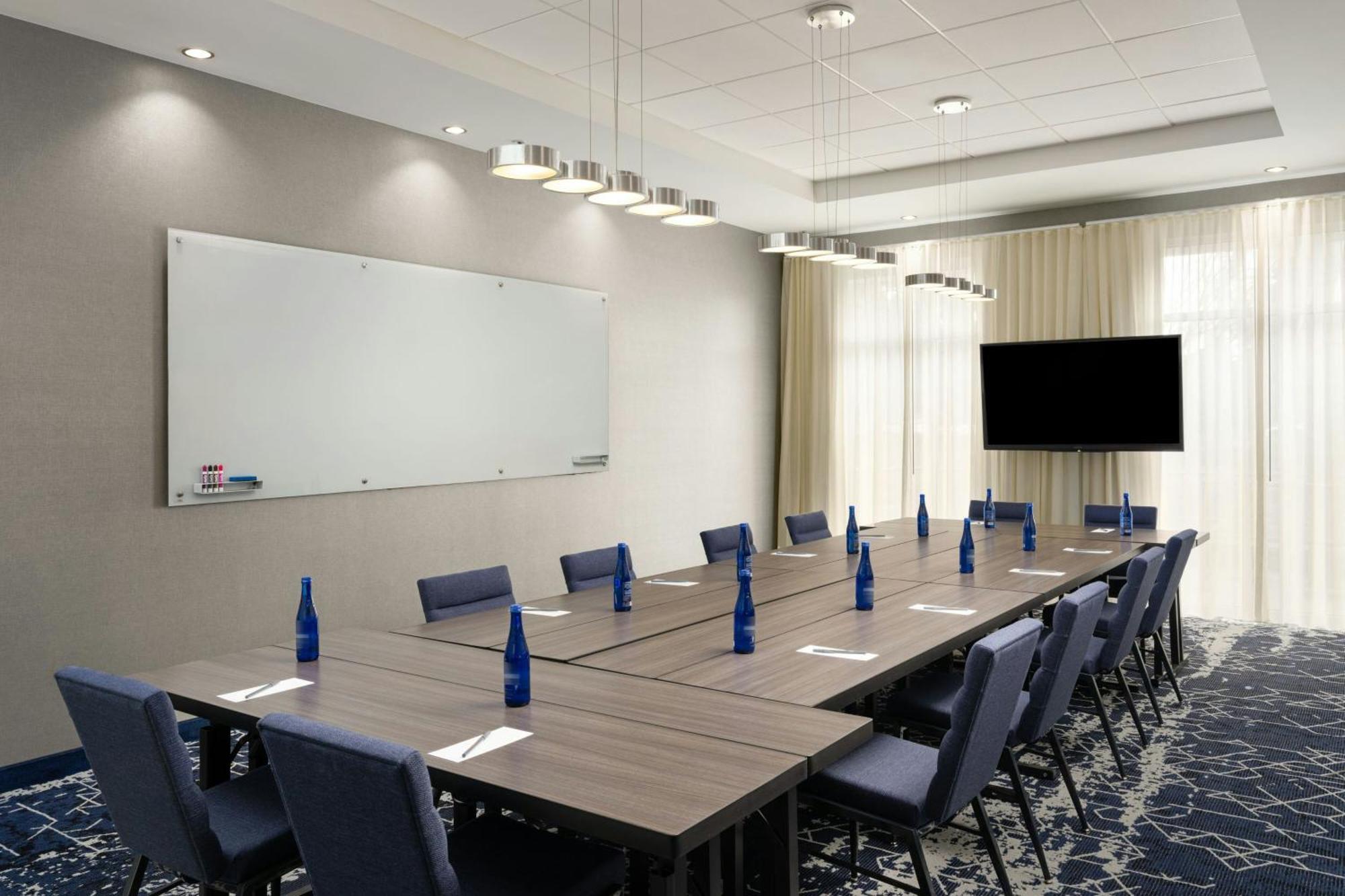 Courtyard By Marriott Sunnyvale Silicon Valley Extérieur photo